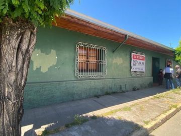 Casa en Venta en Esquina de membrillar con Igualdad