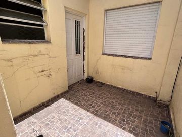 Departamento Tipo Casa en venta en Lanus Este