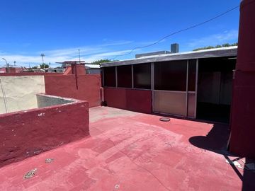 Departamento Tipo Casa en venta en Lanus Este