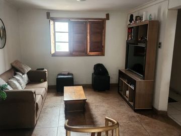 VENDO CASA DE 3 DORMITORIOS COMUNA DE RECOLETA