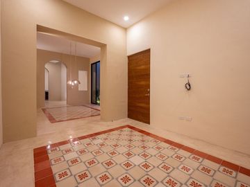 Casa en venta de 4 recámaras en el Barrio de Santiago, Mérida, Yucatán