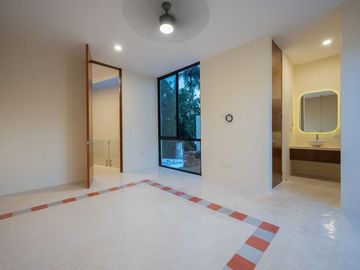 Casa en venta de 4 recámaras en el Barrio de Santiago, Mérida, Yucatán