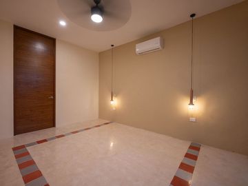 Casa en venta de 4 recámaras en el Barrio de Santiago, Mérida, Yucatán