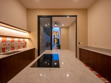 Casa en venta de 4 recámaras en el Barrio de Santiago, Mérida, Yucatán