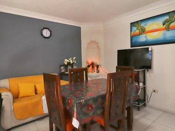 OPORTUNIDAD DE NEGOCIO: CASA CON 4 MINI DEPARTAMENTOS COL SANTIAGUITO.