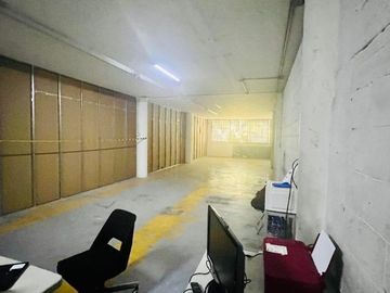 Edificio con amplio uso de suelo Col. Obrera, Cuauhtémoc