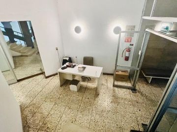 Edificio con amplio uso de suelo Col. Obrera, Cuauhtémoc