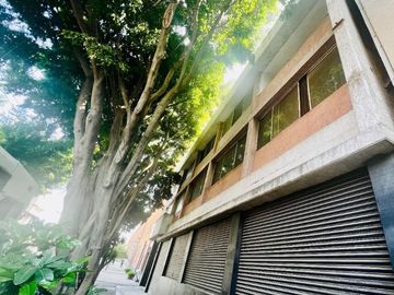 Edificio con amplio uso de suelo Col. Obrera, Cuauhtémoc