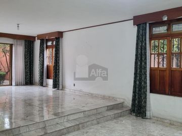 Oportunidad en centro de Querétaro  Uso mixto y gran potencial
