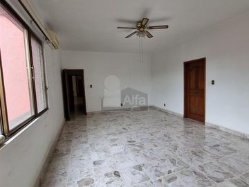 Oportunidad en centro de Querétaro  Uso mixto y gran potencial