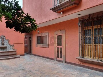 Oportunidad en centro de Querétaro  Uso mixto y gran potencial