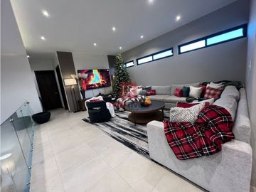 CASA EN VENTA EN COL. CODORNICES. CD. OBREGÓN, SONORA