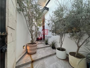 CASA EN VENTA EN COL. CODORNICES. CD. OBREGÓN, SONORA