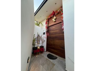 CASA EN VENTA EN COL. CODORNICES. CD. OBREGÓN, SONORA