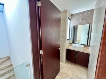 Casa NUEVA en venta Parque Aguascalientes Lomas De Angelópolis