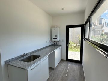 Casa a Estrenar - a la Venta - San Pablo derqui