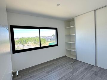 Casa en  Derqui