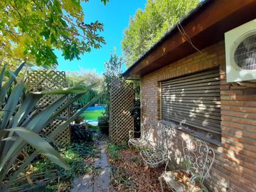 Casa en venta - 2 Dormitorios 1 Baño - 10.000Mts2 - Tortuguitas