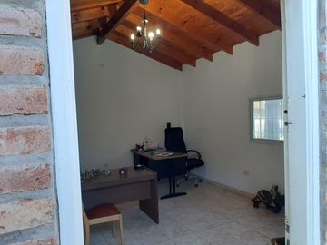 Casa en venta - 2 Dormitorios 1 Baño - 10.000Mts2 - Tortuguitas
