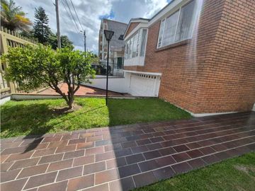 Bella y amplia casa para Venta en Niza