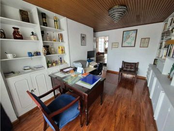 Bella y amplia casa para Venta en Niza