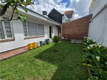 Bella y amplia casa para Venta en Niza