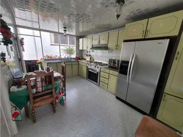 Bella y amplia casa para Venta en Niza