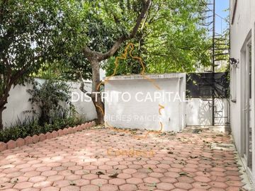 Casa en condominio en Lomas de Tecamachalco, Huixquilucan, Edo. de México