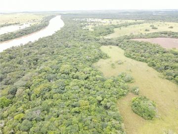 FINCA DE 4.000 HECTAREAS EN VENTA, PUERTO LOPEZ META