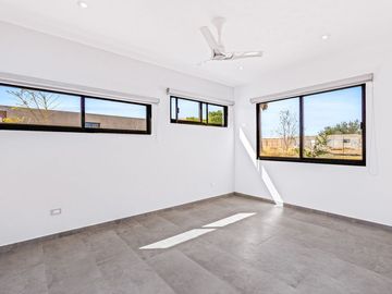 Casa en Venta en San Miguel de Allende: Diseño Contemporáneo y Amplio Terreno