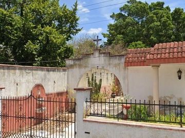 CASA EN VENTA MÉRIDA,PARA REMODELAR,A UNA CUADRA DE LA PLANCHA