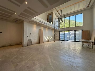 CASA EN PRE VENTA PROYECTO  ZONA URO