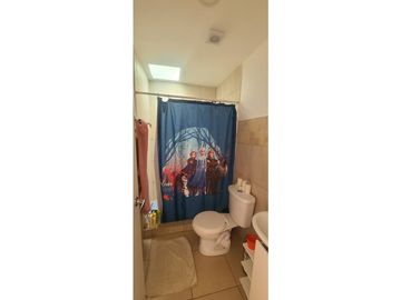 En venta casa 2 pisos y 4 habitaciones sector Manta azul