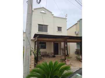 Casa en venta urbanización Ciudad del Sol, Manta.
