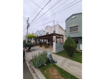 Casa en venta urbanización Ciudad del Sol, Manta.