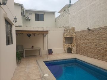 Casa en venta urbanización Ciudad del Sol, Manta.