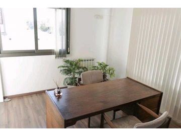 VENTA DE EXCLUSIVA CASA EN PRESTIGIOSO Bº PRIVADO, SAN MARTIN- MZA.