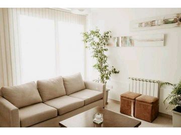 VENTA DE EXCLUSIVA CASA EN PRESTIGIOSO Bº PRIVADO, SAN MARTIN- MZA.
