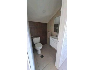 VENTA DE EXCLUSIVA CASA EN PRESTIGIOSO Bº PRIVADO, SAN MARTIN- MZA.