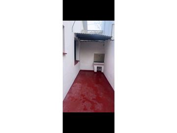 OPORTUNIDAD! DPTOS REMODELADOS, A 2 CUADRAS DEL CENTRO - 1 Y 2 DORM.