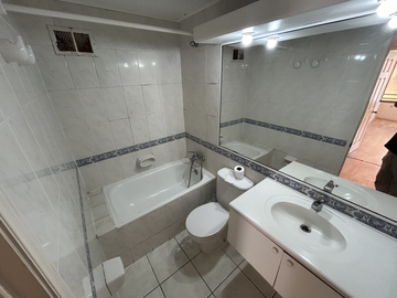 SE VENDE DEPARTAMENTO EN EDIFICIO PUNTA DE DIAMANTE