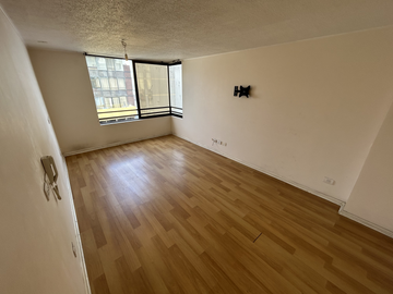 SE VENDE DEPARTAMENTO EN EDIFICIO PUNTA DE DIAMANTE