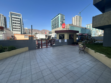 SE VENDE DEPARTAMENTO EN EDIFICIO PUNTA DE DIAMANTE