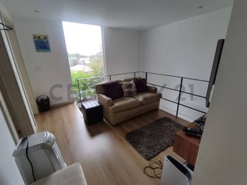 Duplex de venta Tumbaco sector El Arenal / Las Acacias