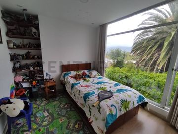 Duplex de venta Tumbaco sector El Arenal / Las Acacias