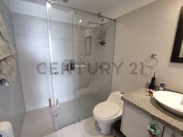 Duplex de venta Tumbaco sector El Arenal / Las Acacias
