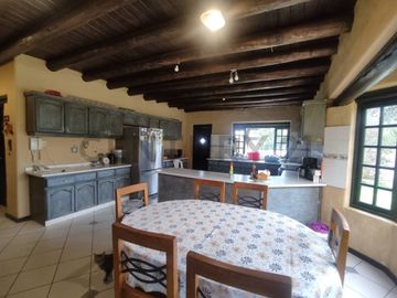 DE VENTA CASA TUMBACO SECTOR EL ARENAL