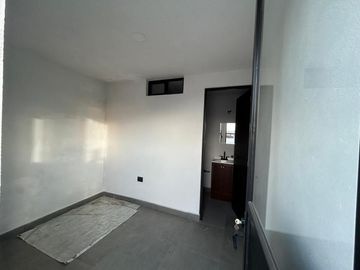 VENTA DE CASA NUEVA EN LA ANTIGUA CEMENTERA TRES RECAMARAS, 4 BAÑOS COMPLETOS