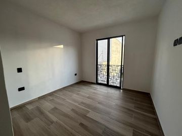 VENTA DE CASA NUEVA EN LA ANTIGUA CEMENTERA TRES RECAMARAS, 4 BAÑOS COMPLETOS