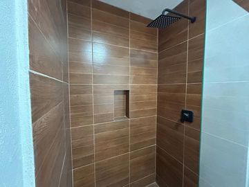 VENTA DE CASA NUEVA EN LA ANTIGUA CEMENTERA TRES RECAMARAS, 4 BAÑOS COMPLETOS
